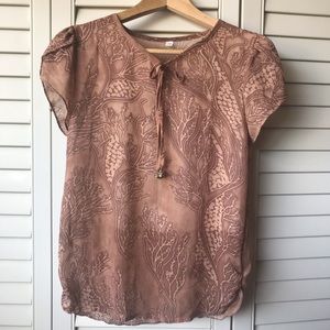 Very Unique Dressy Tan Top, Fine Detailing